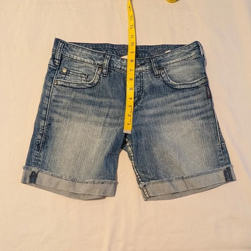 Silver Jeans Co Sammy Denim Shorts Womens 27 Medium Wash Cuffed 925 Series Short